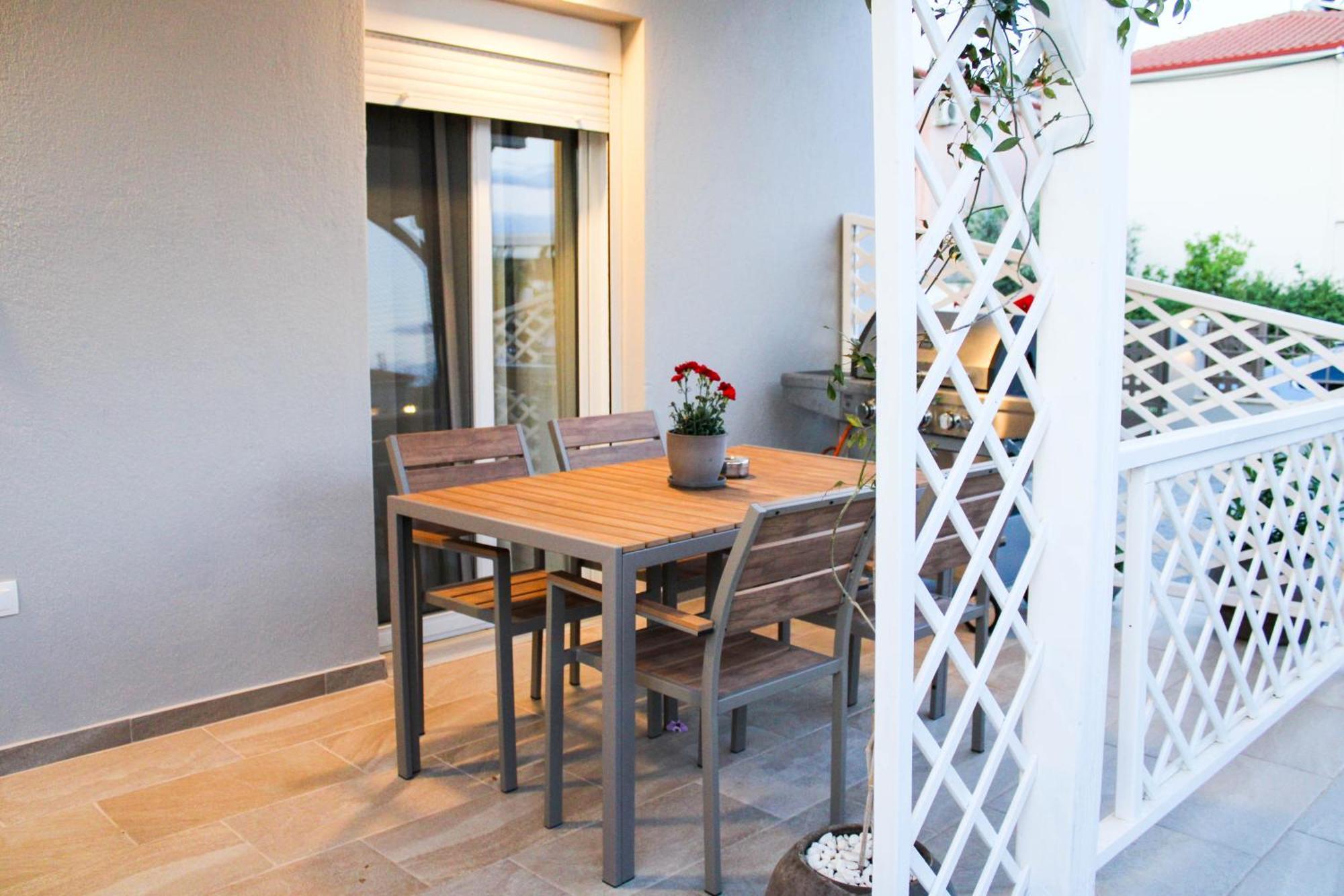 Comfy Apartments Никити Екстериор снимка